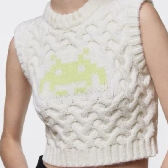 Zara Jacquard Vest Size M Women Space Invaders Sleeveless Cropped Ribbed Knit - Picture 2 of 9